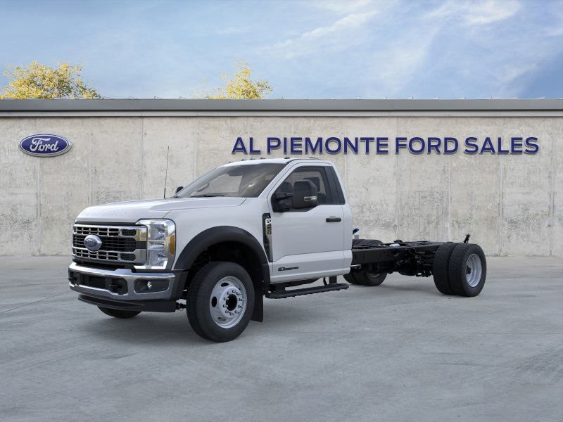2026 Ford F-450 Super Duty Chassis Cab XL's photo