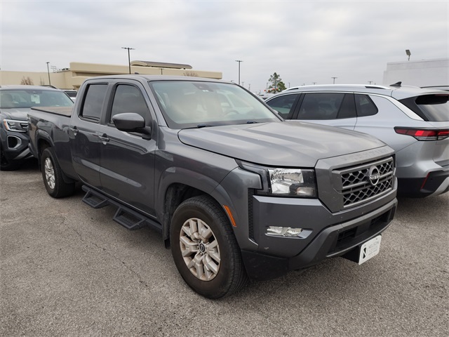 2022 Nissan Frontier SV's photo