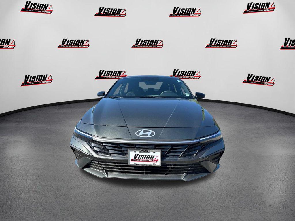 2025 Hyundai Elantra Hybrid SEL Sport photo 2