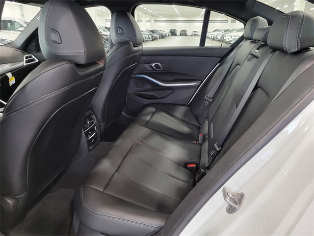 2025 Bmw 330i photo 24