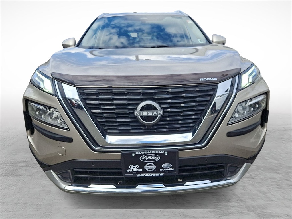 2023 Nissan Rogue Platinum photo 3