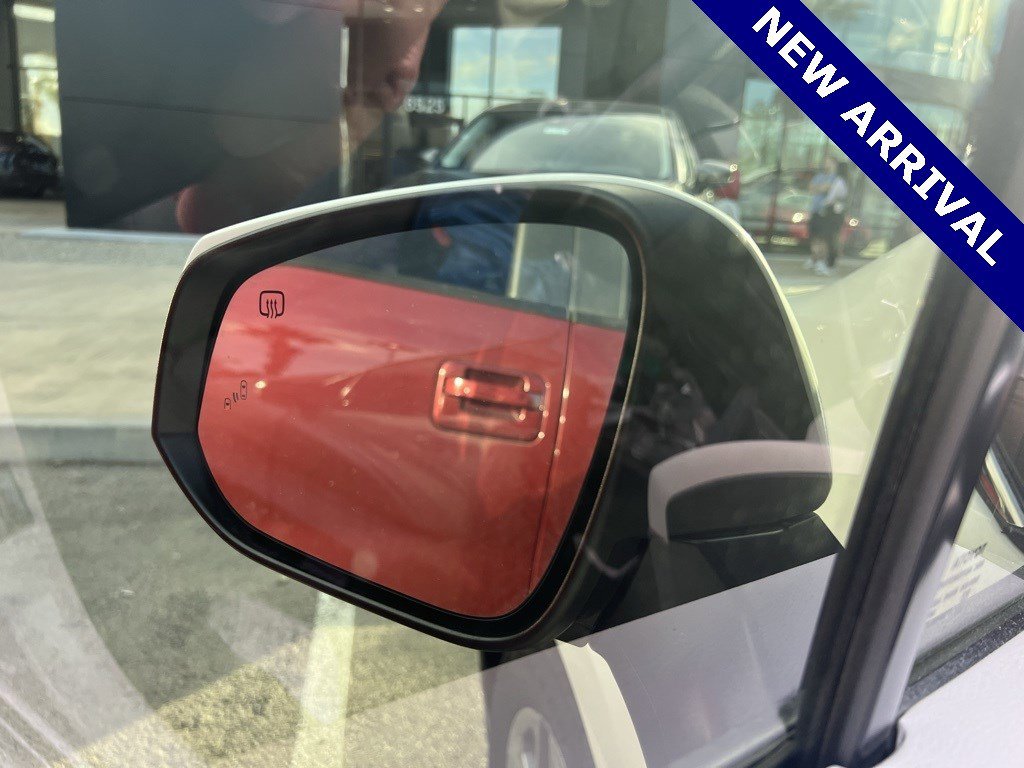 2021 Toyota Sienna XLE photo 5