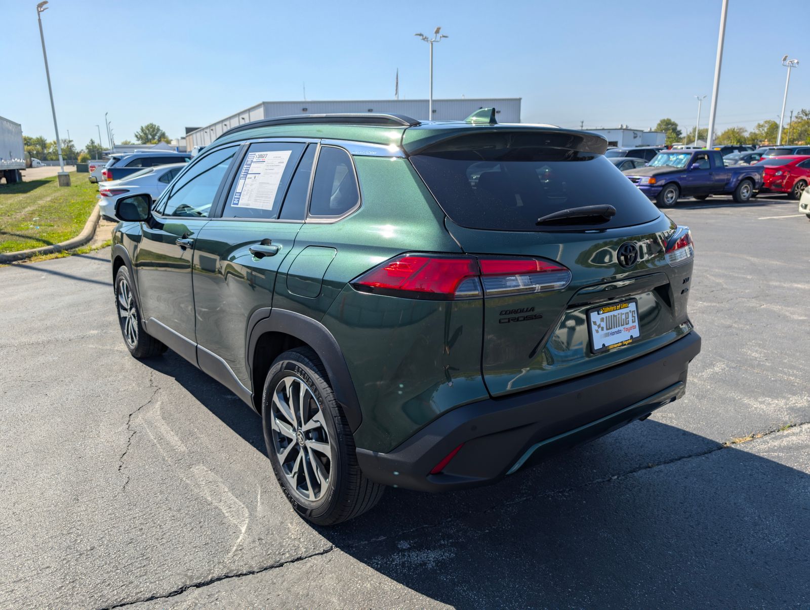 2022 Toyota Corolla Cross XLE photo 4