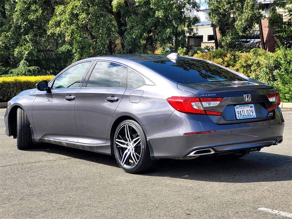 2022 Honda Accord Touring 2.0T photo 6