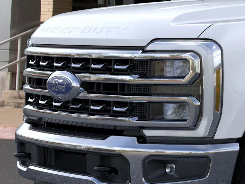 2025 Ford F-350 photo 18