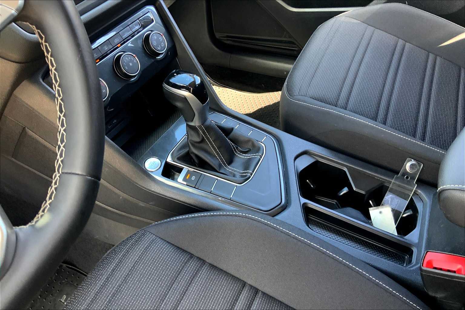 2023 Volkswagen Tiguan S photo 14