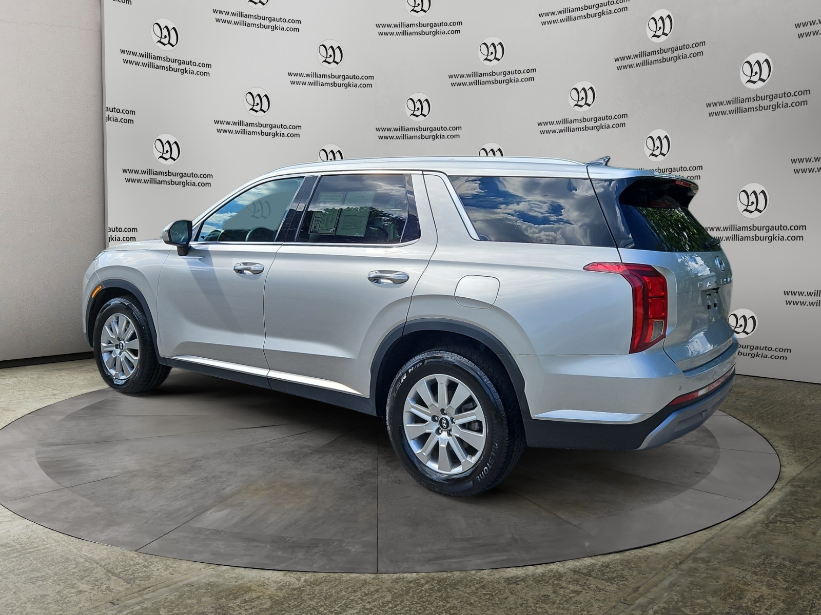 2025 Hyundai Palisade SEL photo 3