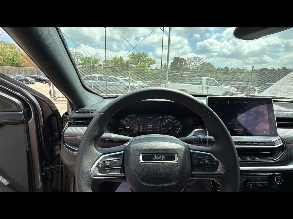 2023 Jeep Compass Trailhawk photo 10