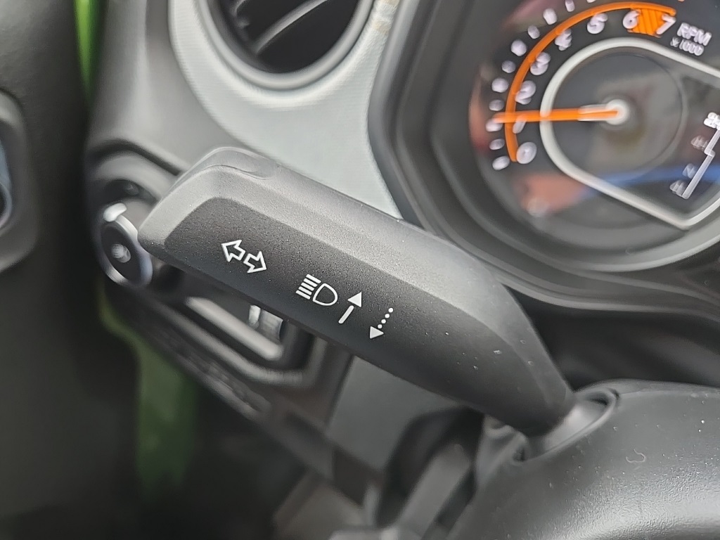2025 Jeep Wrangler Sport S photo 40