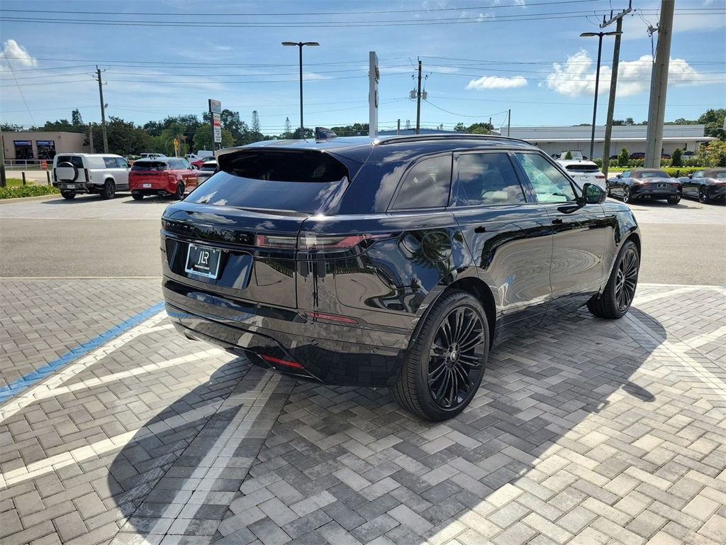 2026 Land Rover Range Rover Velar SE photo 5