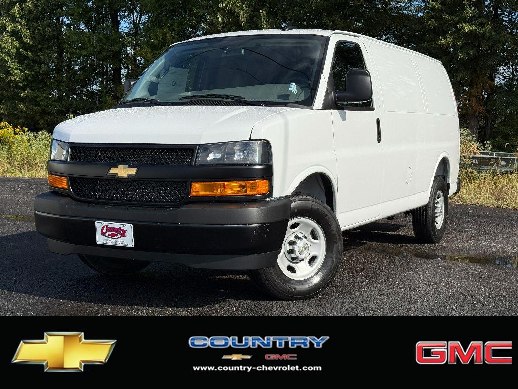 2025 Chevrolet Express Cargo Work Van's photo