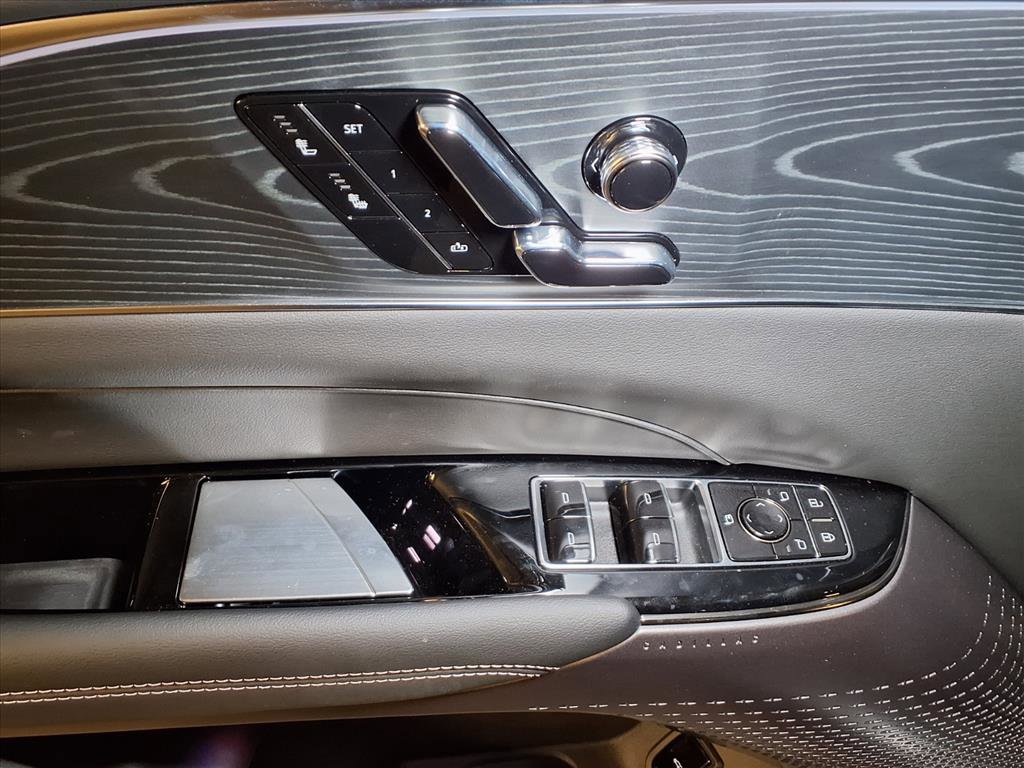 2025 Cadillac Lyriq Sport photo 15