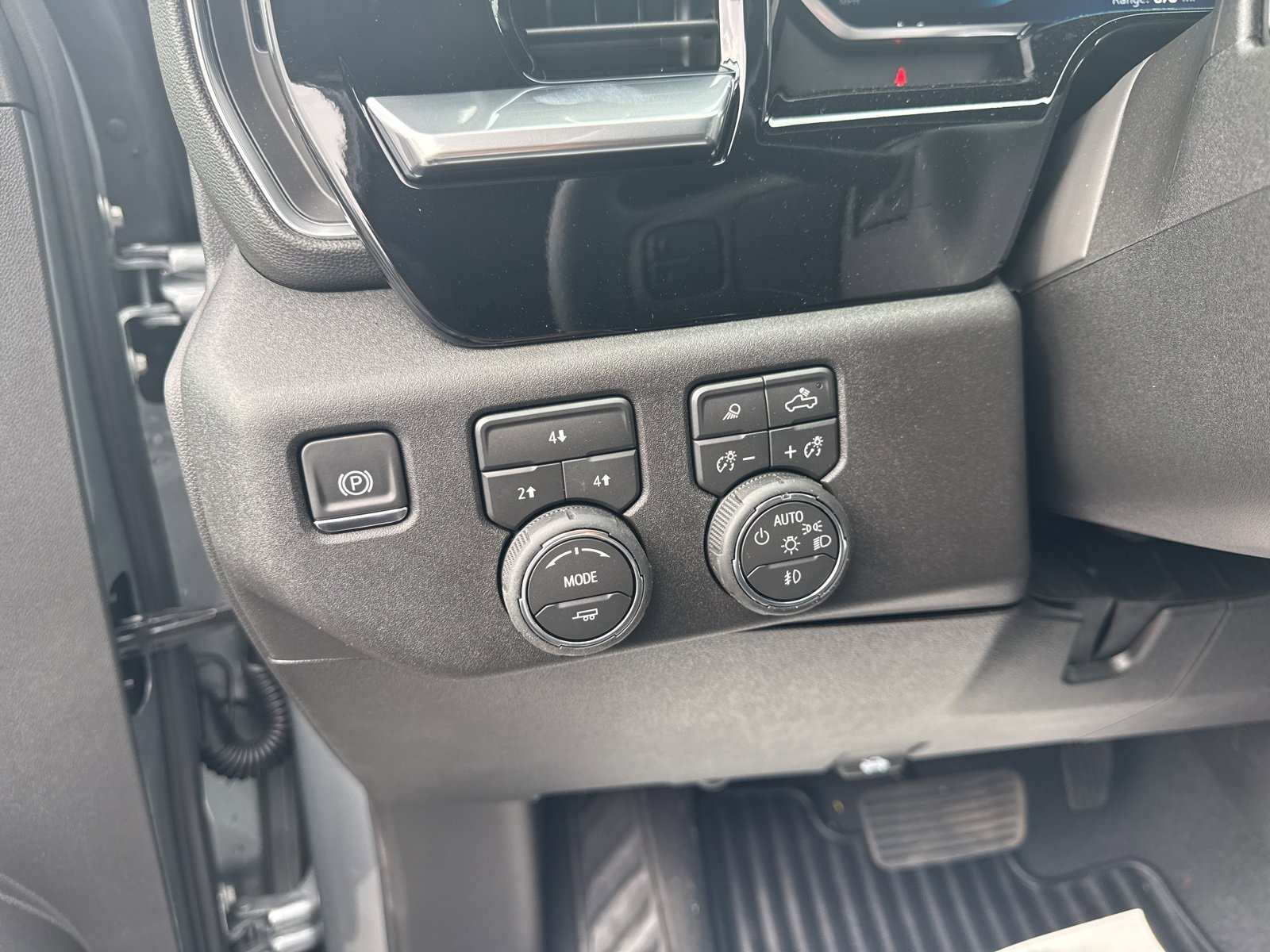 2026 Chevrolet Silverado 2500HD LT photo 11
