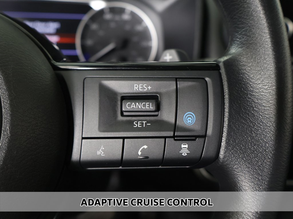 2022 Nissan Rogue SV photo 2