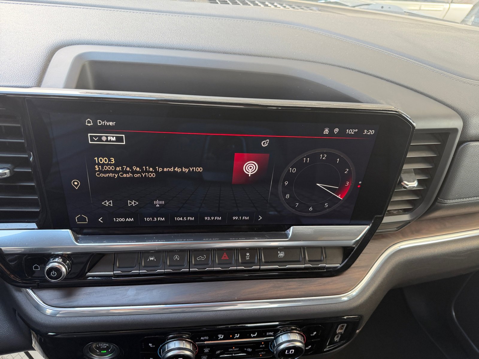 2024 Gmc Sierra 1500 SLT photo 12