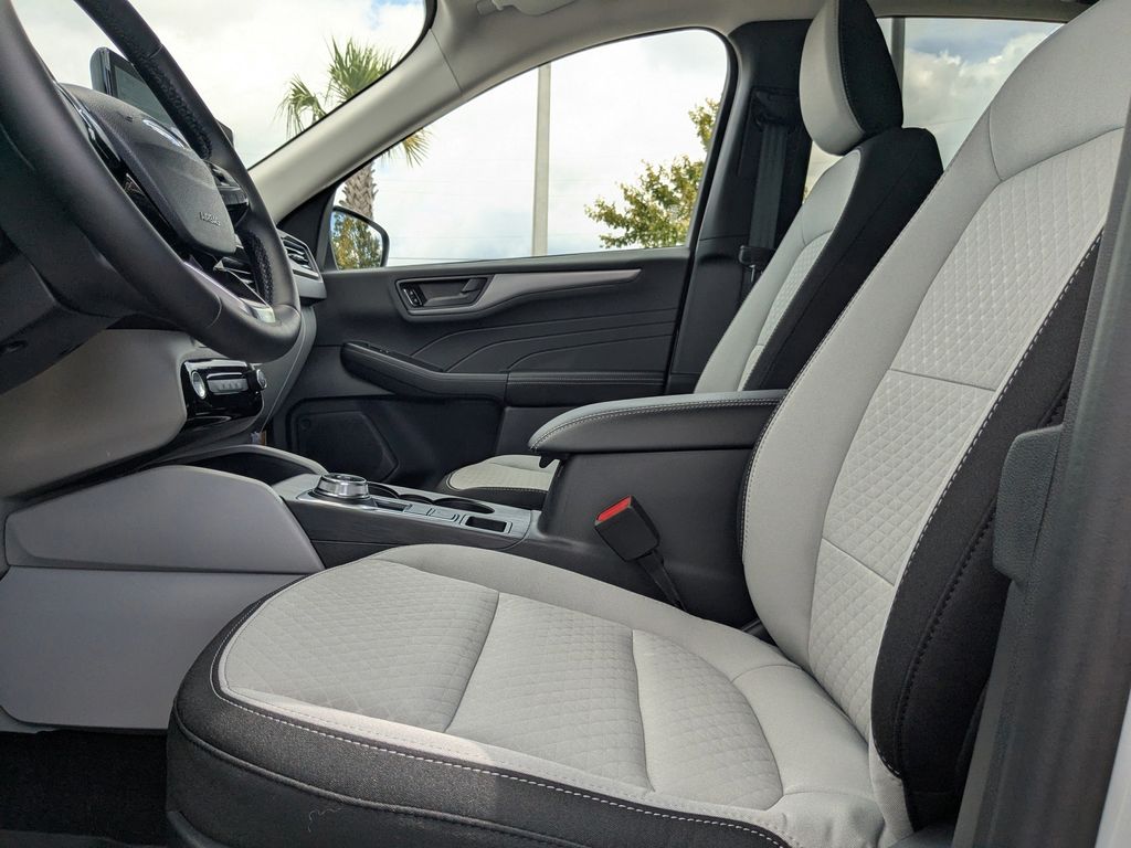 2025 Ford Escape Active photo 13