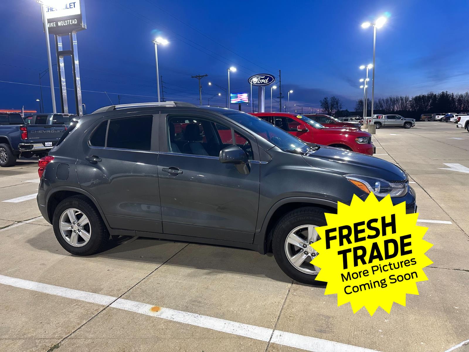 2019 Chevrolet Trax LT photo 3