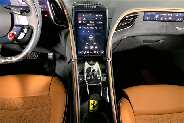 2023 Ferrari Roma Base photo 14