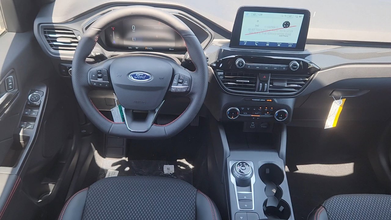 2025 Ford Escape ST-Line photo 7