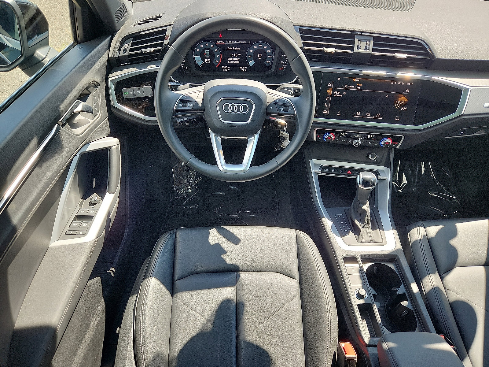 2025 Audi Q3 45 TFSI S line Premium photo 11