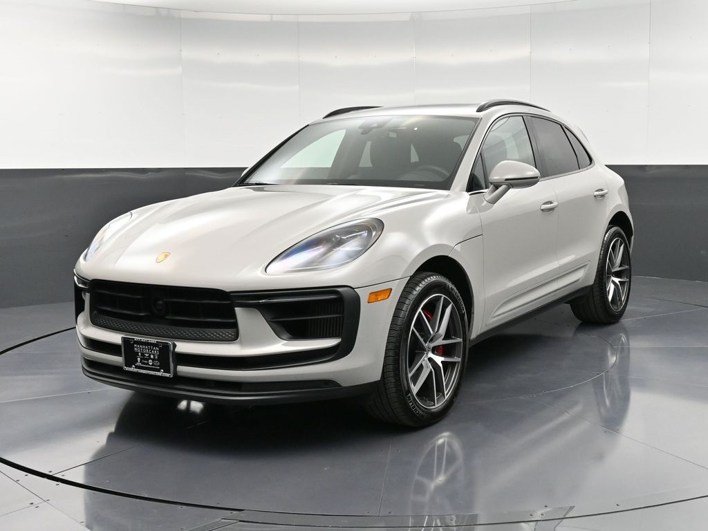 2023 Porsche Macan S's photo