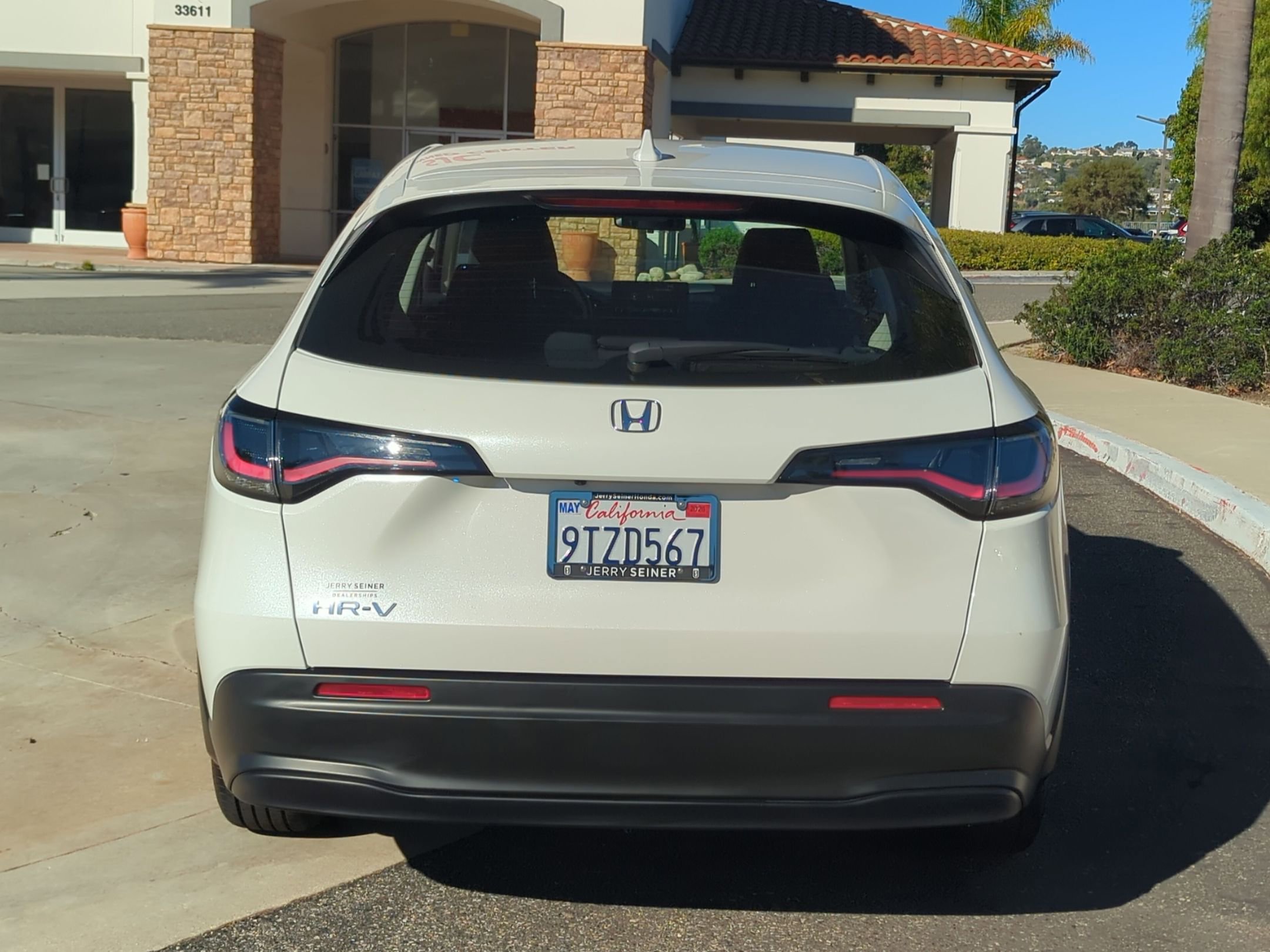 2025 Honda HR-V LX photo 3