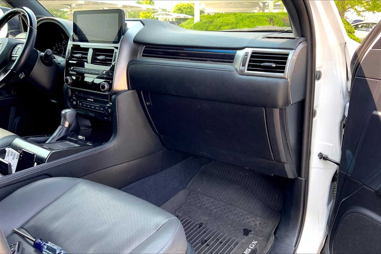 2023 Lexus GX 460 Premium photo 17