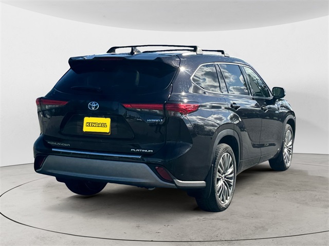 2021 Toyota Highlander Hybrid Platinum photo 4