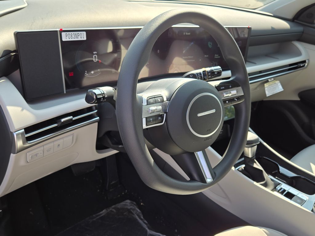 2025 Hyundai Tucson SEL photo 17