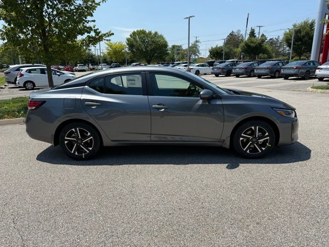 2025 Nissan Sentra SV photo 4