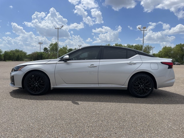 2025 Nissan Altima SV Special Edition photo 4