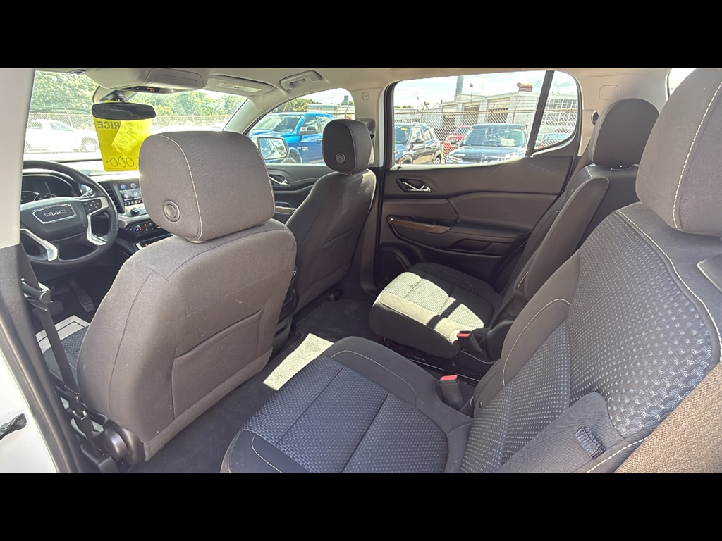 2023 Gmc Acadia SLE photo 24