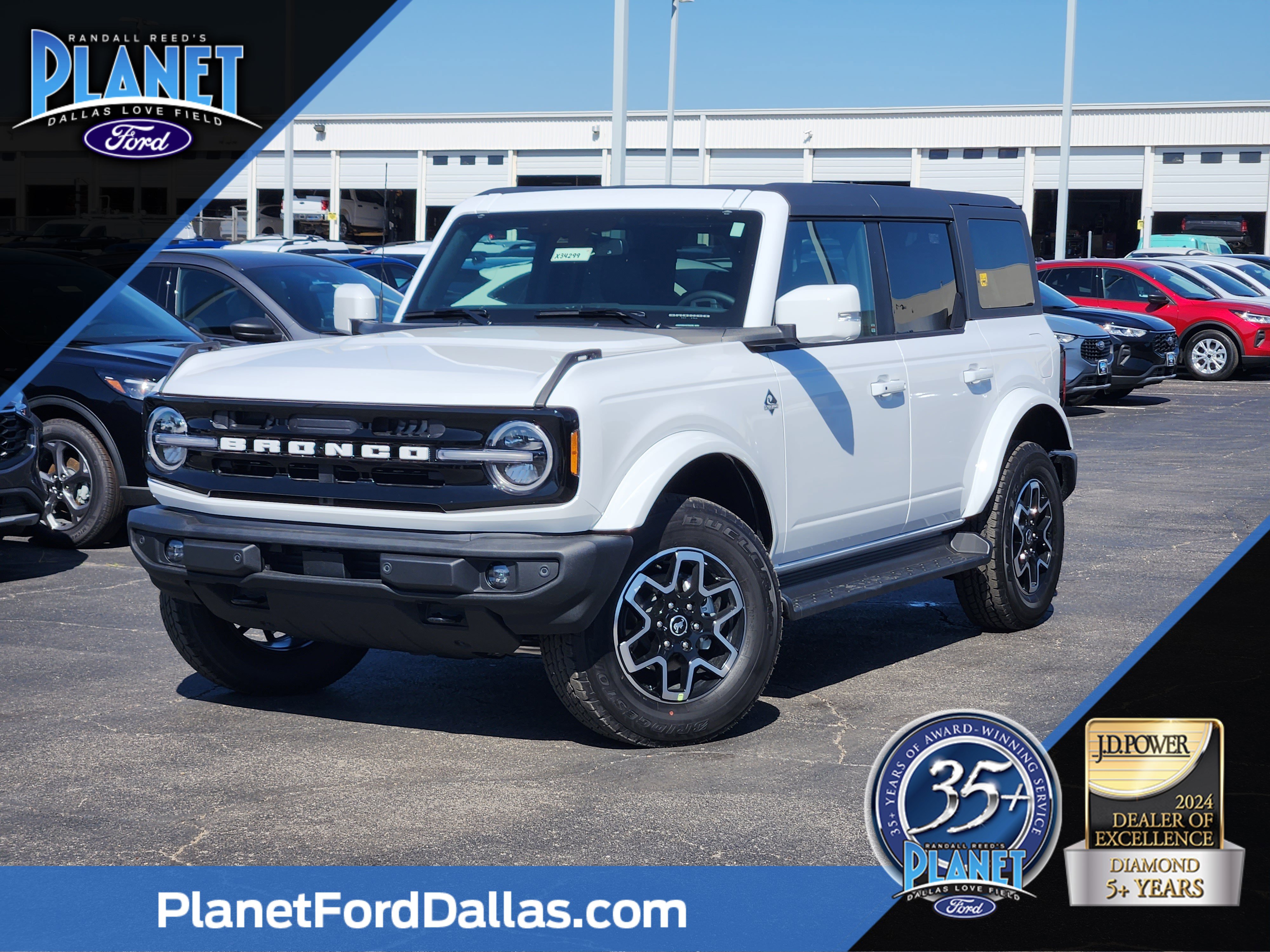 2025 Ford Bronco 4-Door Outer Banks's photo
