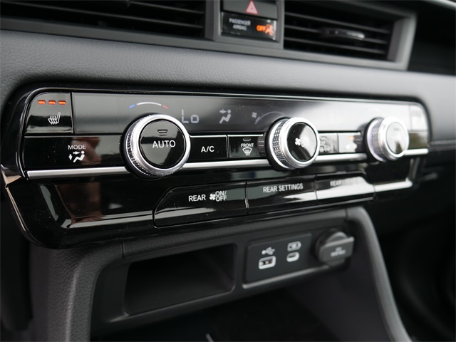 2025 Honda Pilot Touring photo 13