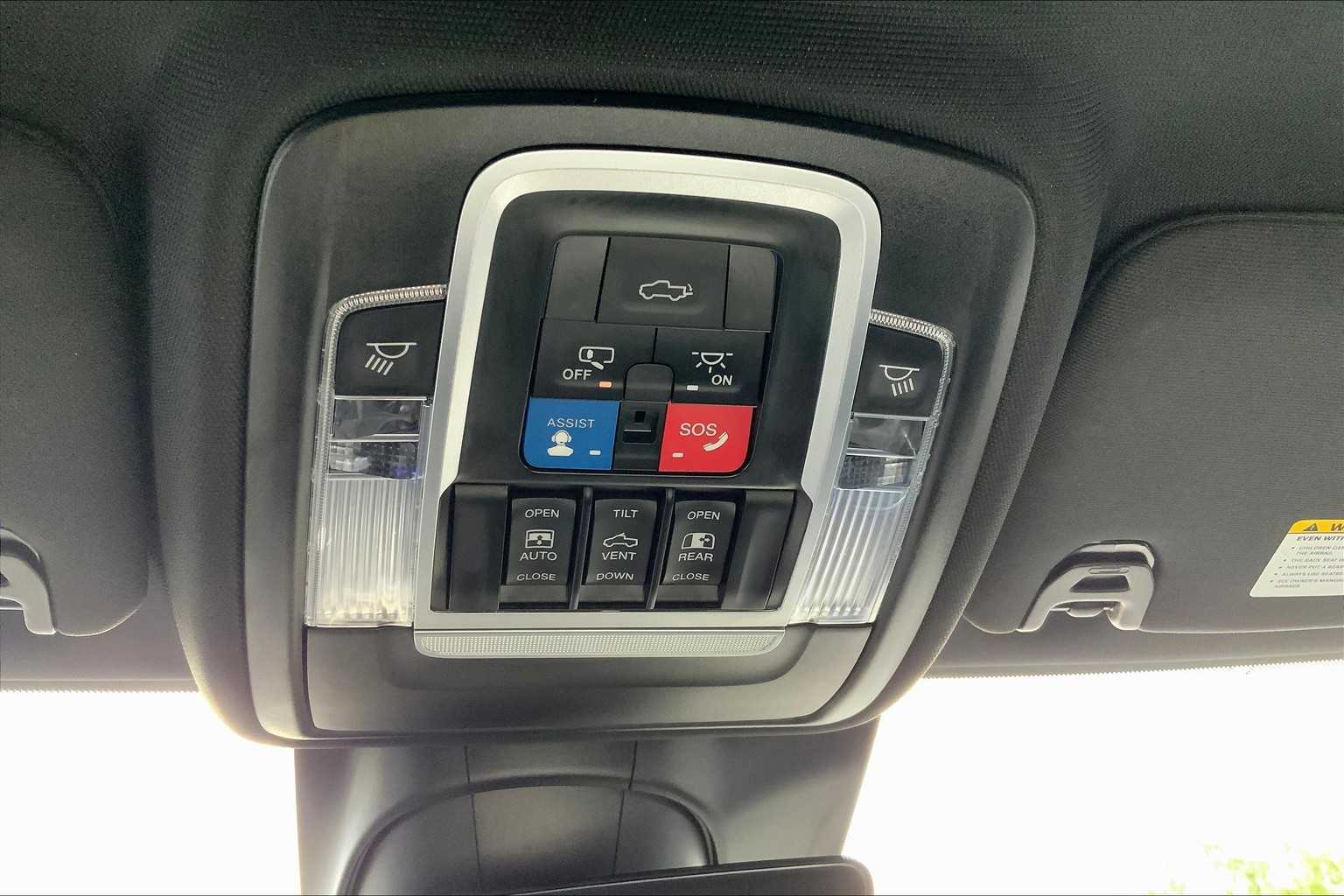 2020 Ram 3500 Limited photo 32