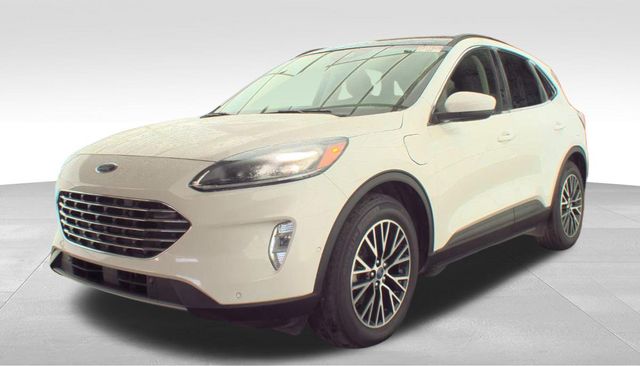 2021 Ford Escape Titanium's photo