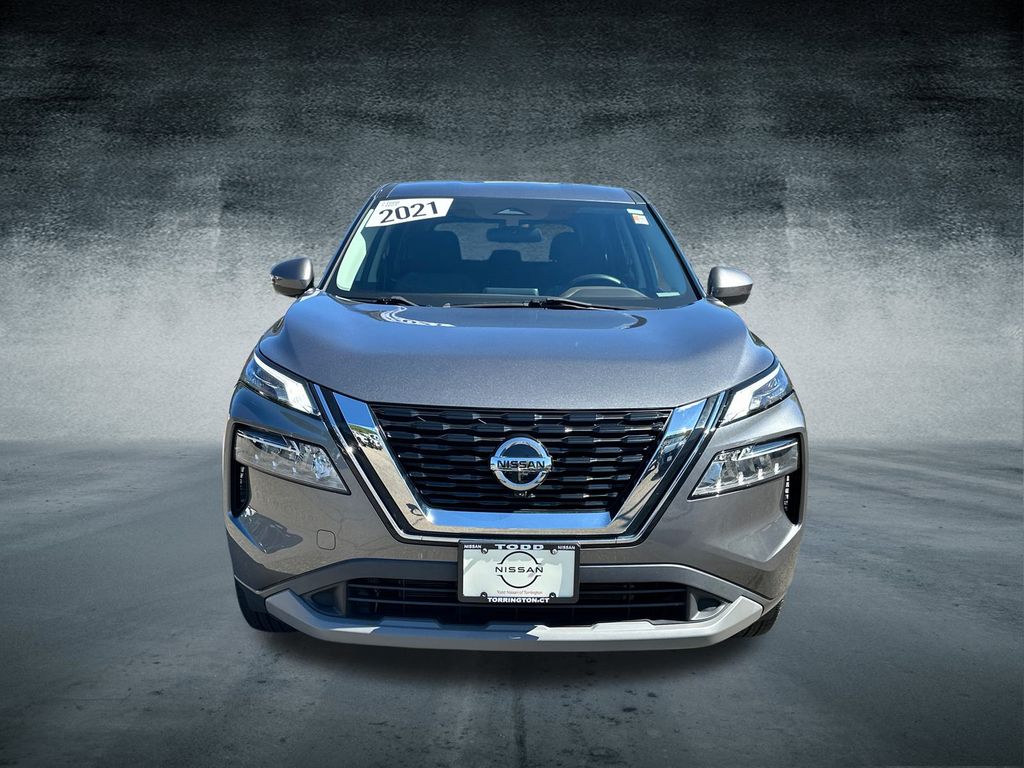 2021 Nissan Rogue SV photo 6