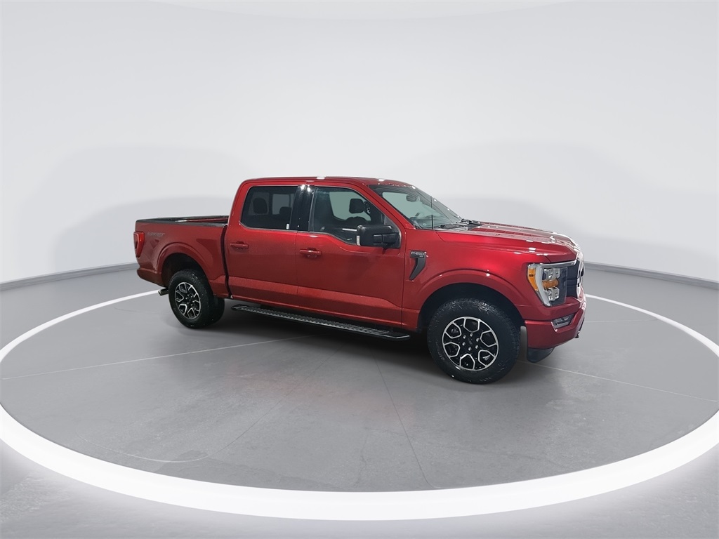 2022 Ford F-150 XLT photo 2