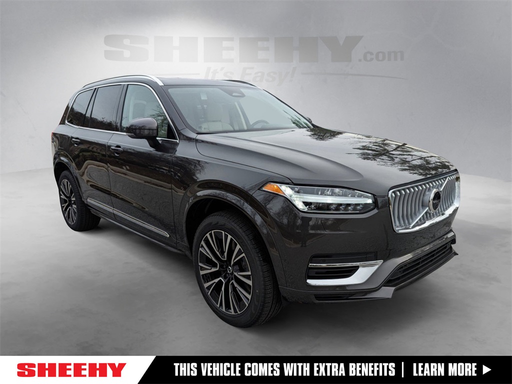 2025 Volvo XC90 Plus's photo