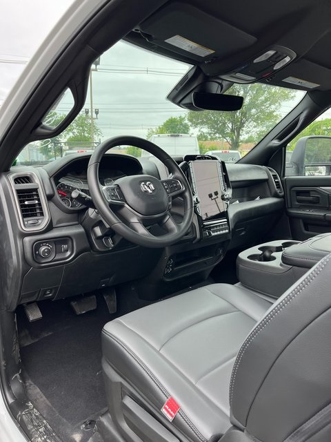 2025 Ram 2500 Tradesman photo 7