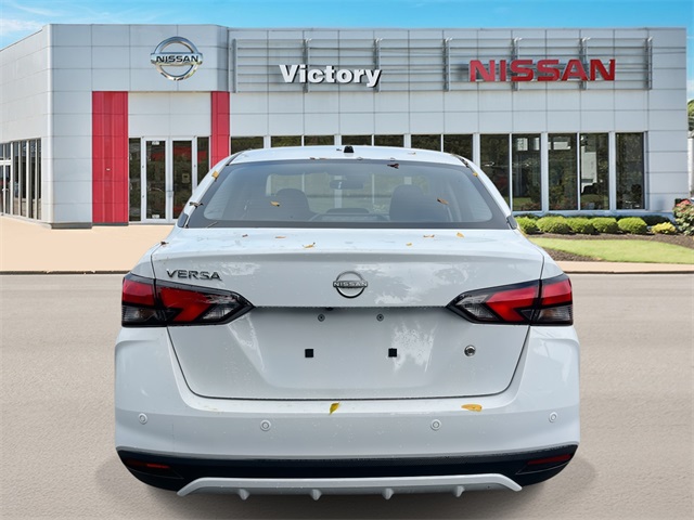 2025 Nissan Versa 1.6 S photo 4