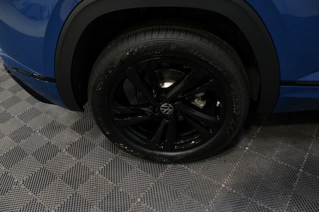 2025 Volkswagen Atlas Cross Sport SEL R-Line photo 25