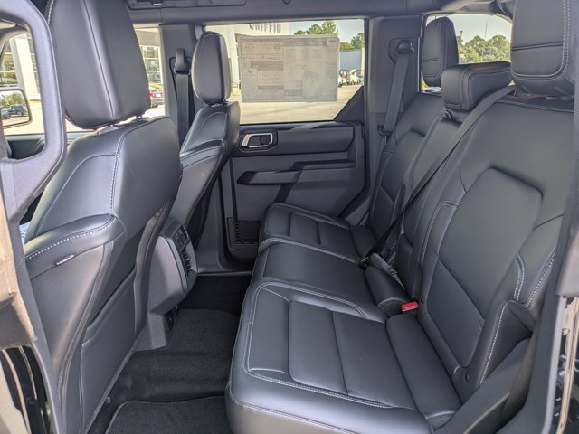 2025 Ford Bronco Outer Banks photo 13