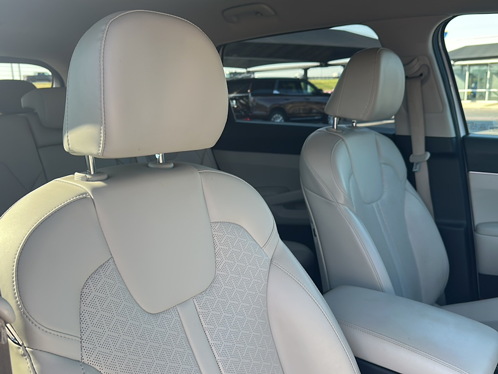 2021 Kia Sorento S photo 11