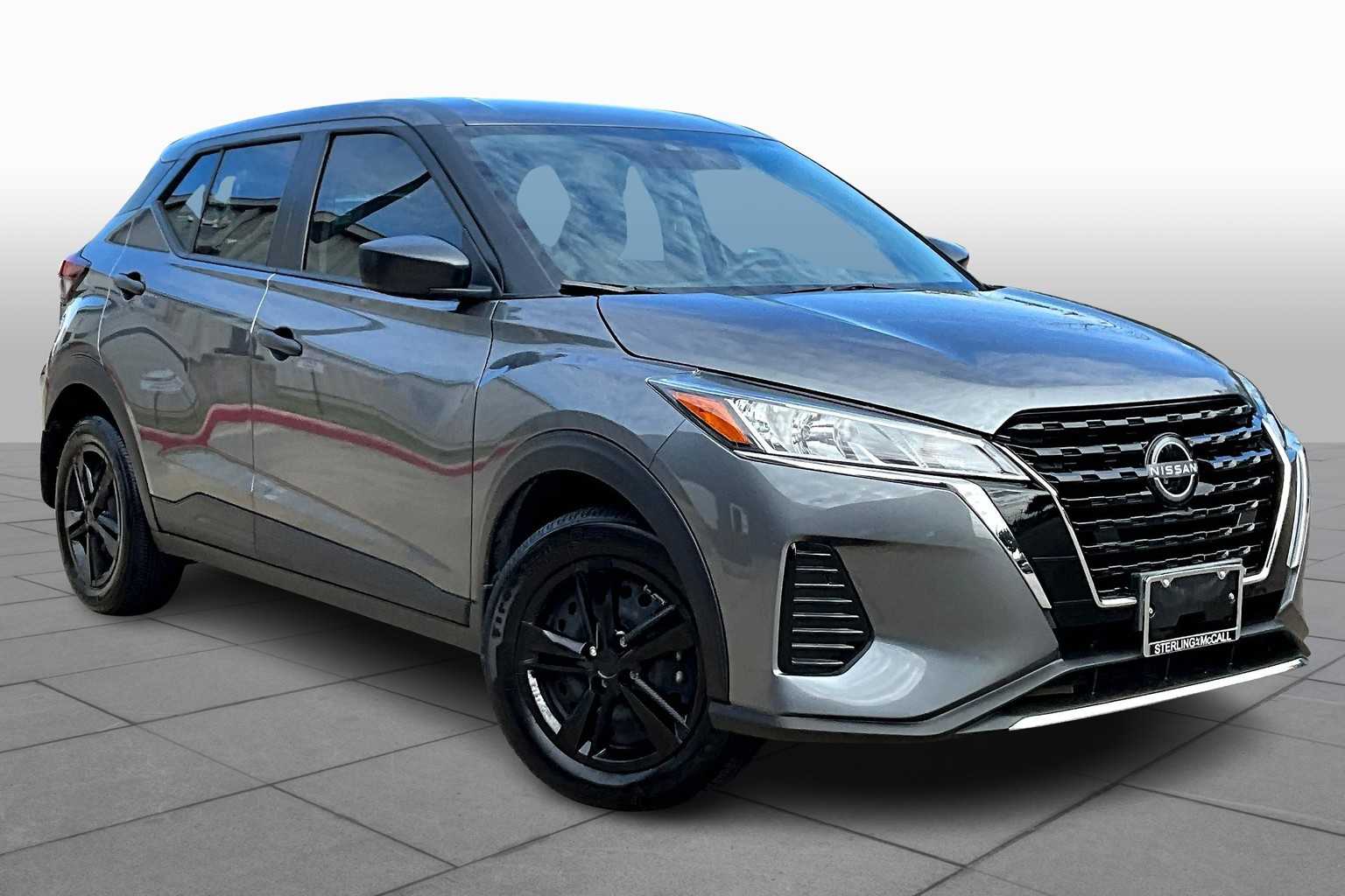 2024 Nissan Kicks S photo 2