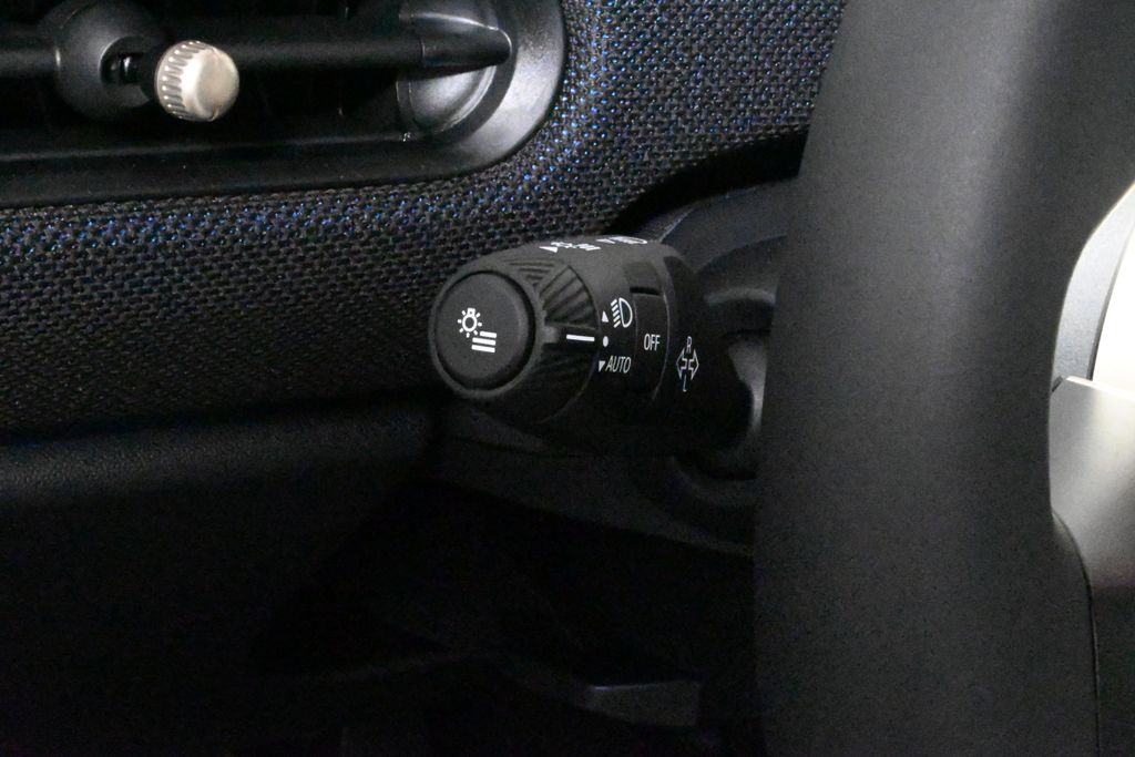 2025 Mini Cooper S Hardtop 2 Door photo 25