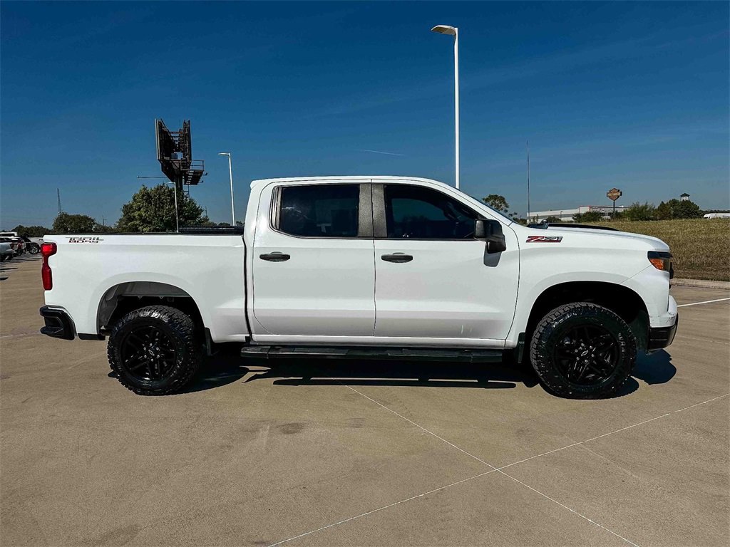 2022 Chevrolet Silverado Trail Boss Custom photo 2