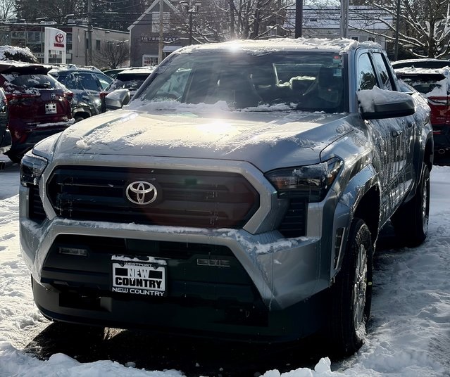 2026 Toyota Tacoma SR5's photo