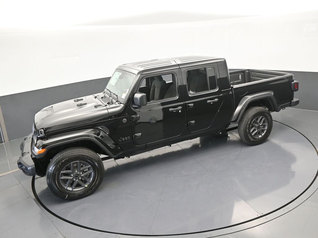 2025 Jeep Gladiator Sport S photo 38