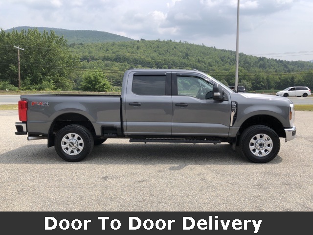 2024 Ford F-250 XLT photo 2
